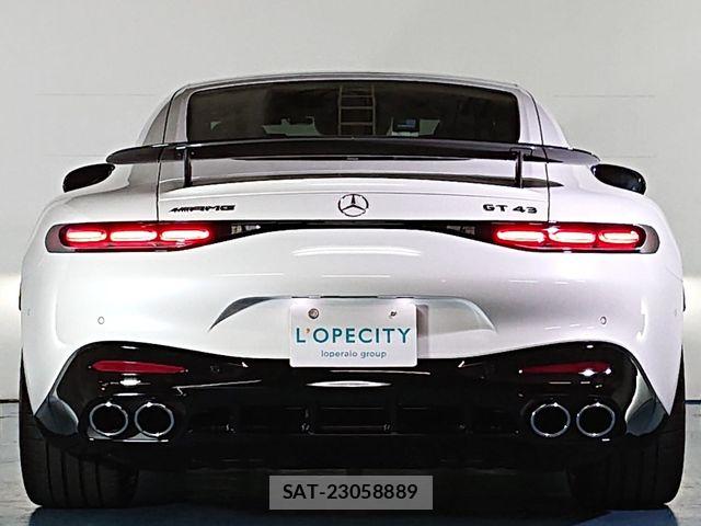 Mercedes Benz AMG GT 2026-01 7221477-6