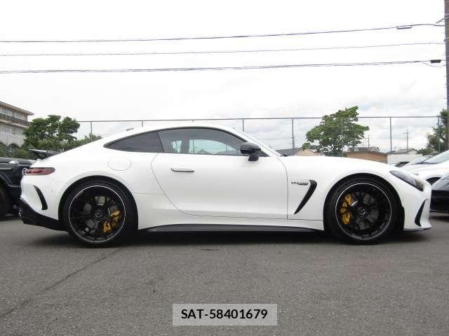 Mercedes Benz AMG GT 2025-04 7786829-21