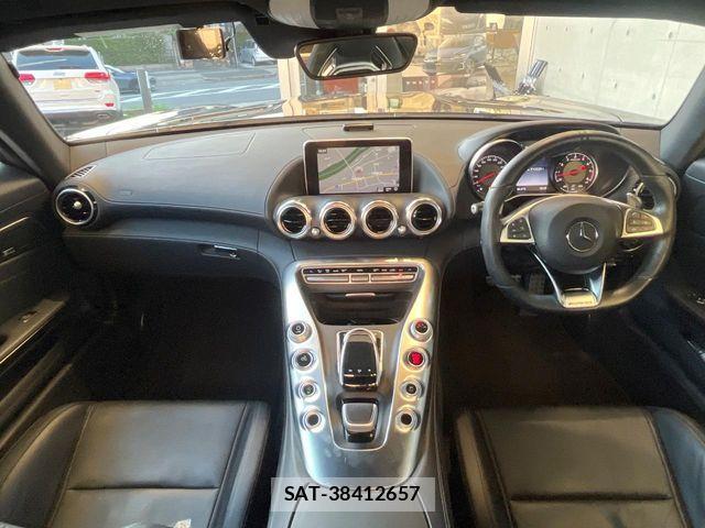 Mercedes Benz AMG GT 2016-06 8100325-1