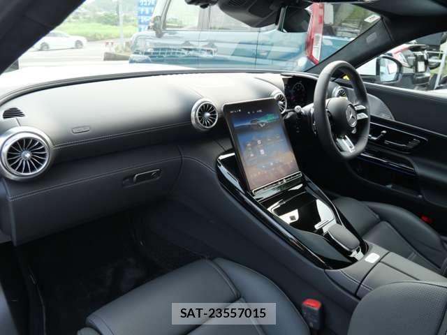 Mercedes Benz AMG GT 2025-06 8230742-13