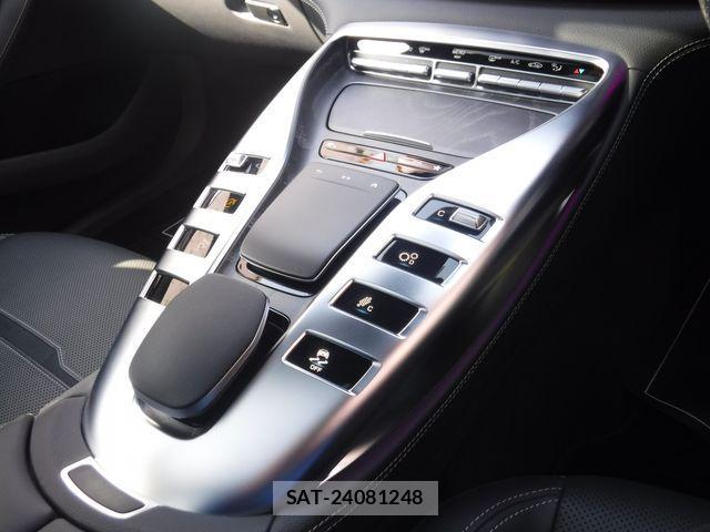 Mercedes Benz AMG GT 2023-04 4241955-17