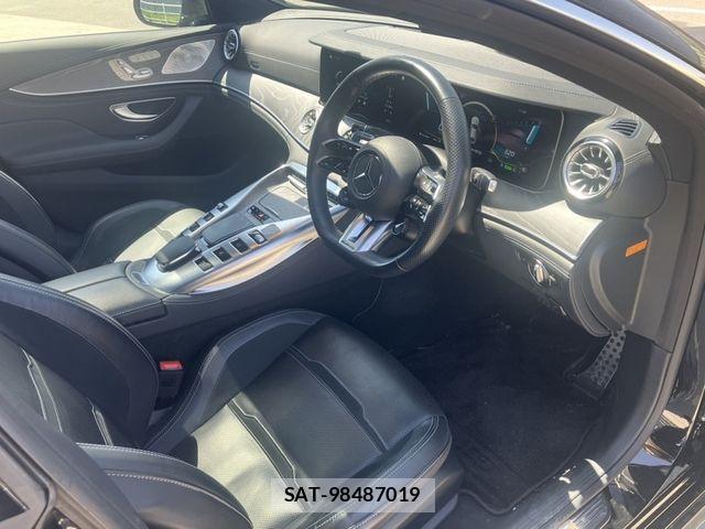 Mercedes Benz AMG GT 2023-02 6245520-1