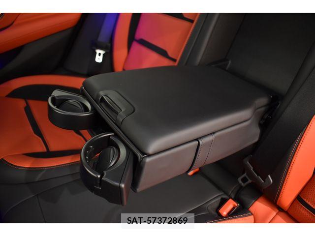 Mercedes Benz AMG GT 2022-02 6613089-17