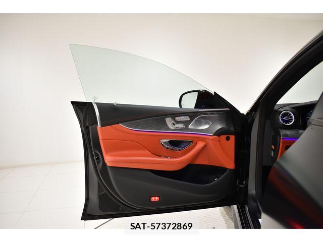 Mercedes Benz AMG GT 2022-02 6613089-5