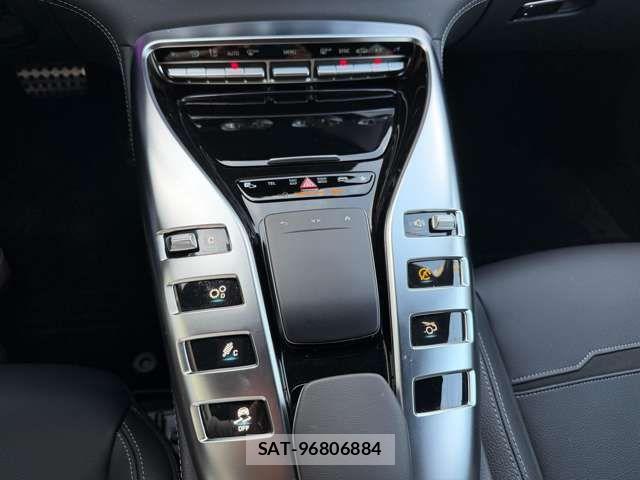 Mercedes Benz AMG GT 2023-09 6672421-10