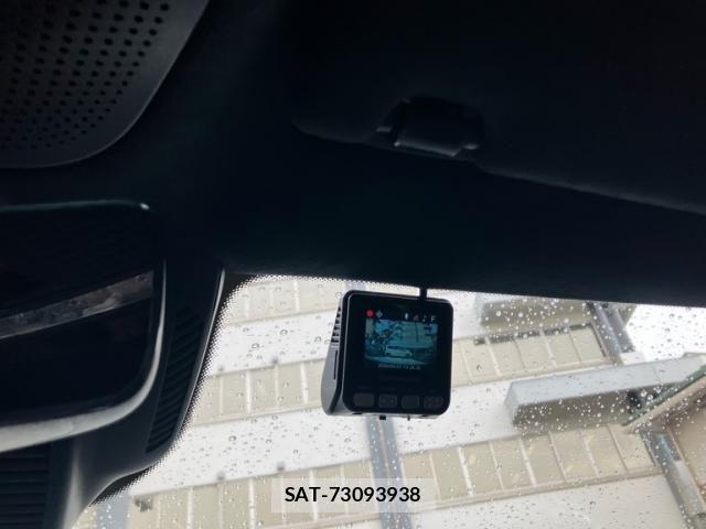 Mercedes Benz AMG GT 2022-08 7221476-21