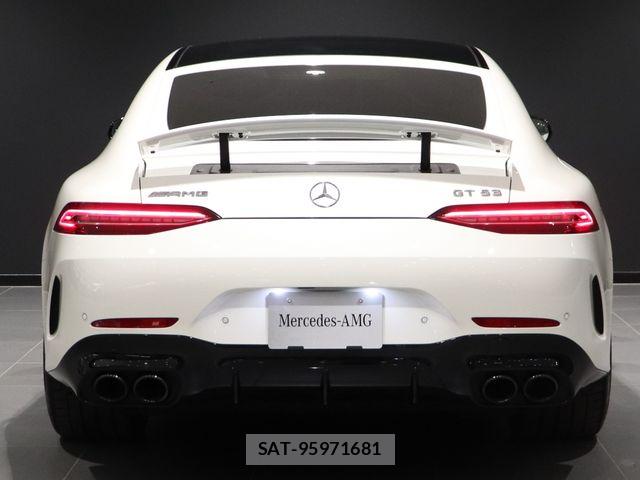 Mercedes Benz AMG GT 2023-02 8457876-12