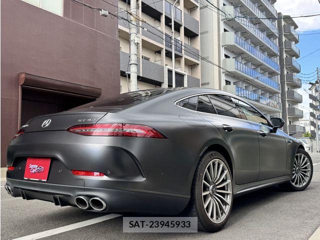 Mercedes Benz AMG GT 2022-01 8562582-1