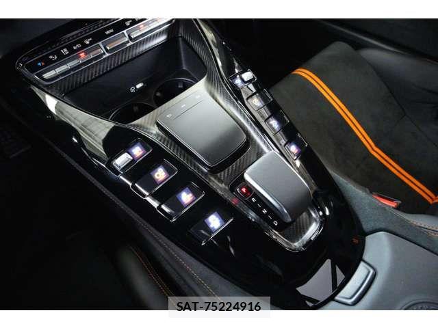 Mercedes Benz AMG GT 2022-01 7786831-13