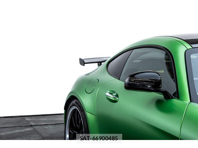 Mercedes Benz AMG GT 2017-07 8525681-14