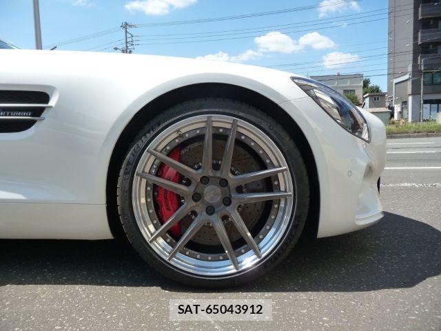 Mercedes Benz AMG GT 2015-10 8562584-19