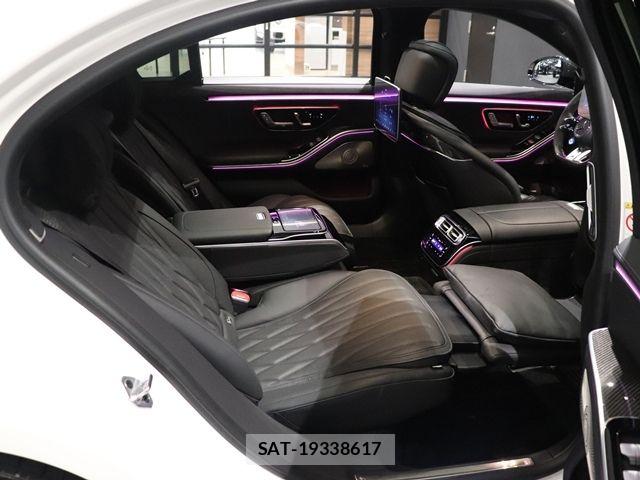 Mercedes Benz S-CLASS 2023-09 8208604-27