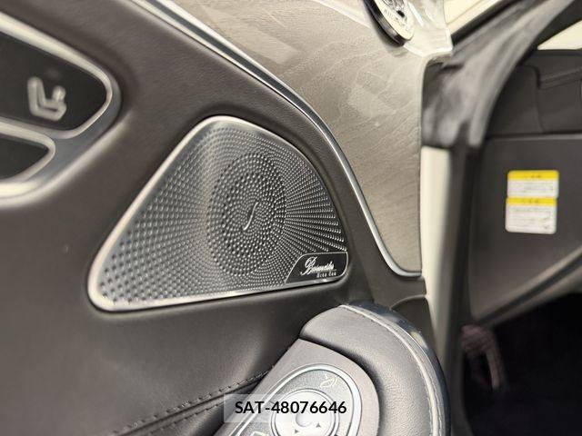 Mercedes Benz S-CLASS 2016-03 8366897-17