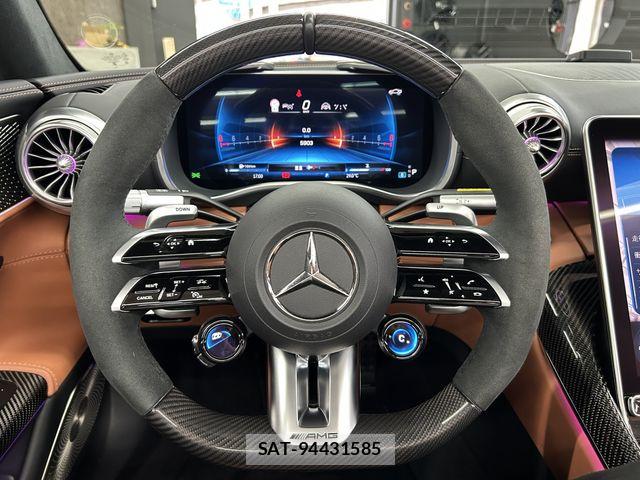 Mercedes Benz SL-CLASS 2023-06 6676791-11