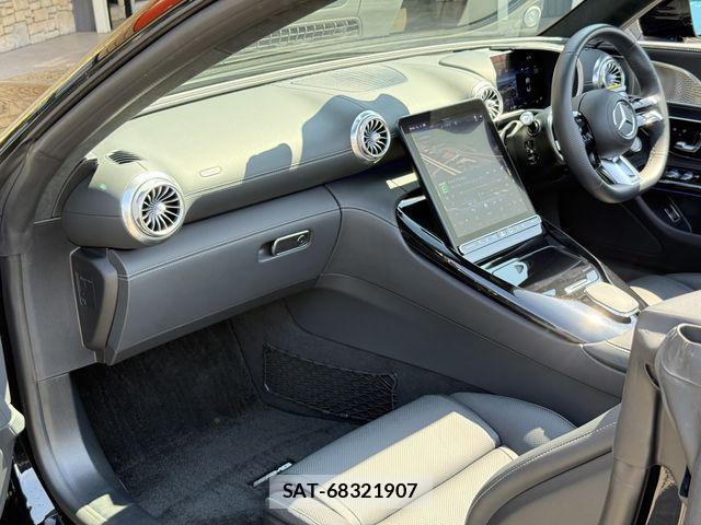 Mercedes Benz SL-CLASS 2023-03 7392815-16