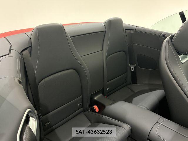 Mercedes Benz SL-CLASS 2022-11 7725422-15