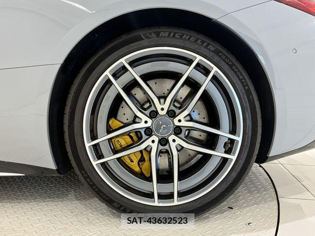 Mercedes Benz SL-CLASS 2022-11 7725422-23