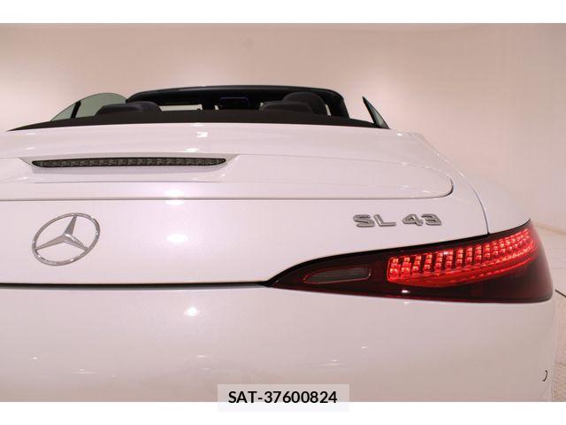 Mercedes Benz SL-CLASS 2023-05 7877627-17