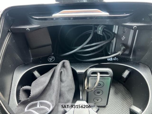 Mercedes Benz SL-CLASS 2025-03 8146132-22