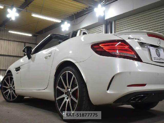 Mercedes Benz C-CLASS 2016-08 8131129-23