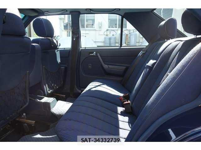 Mercedes Benz 190 CLASS 1993-08 5871615-11