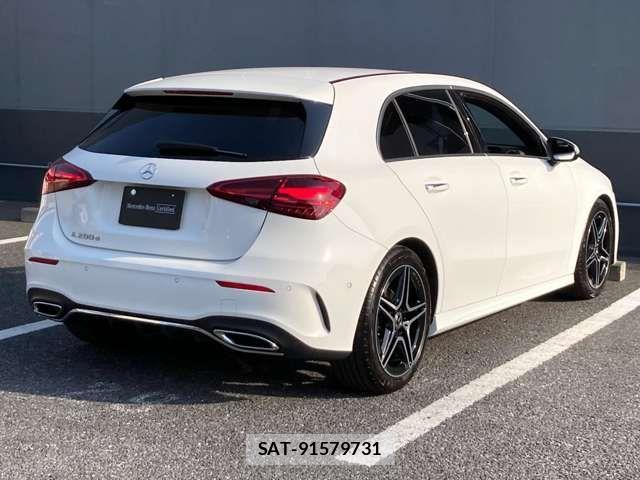 Mercedes Benz A-CLASS 2024-03 1313850-16