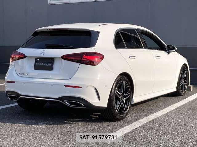 Mercedes Benz A-CLASS 2024-03 1313850-4
