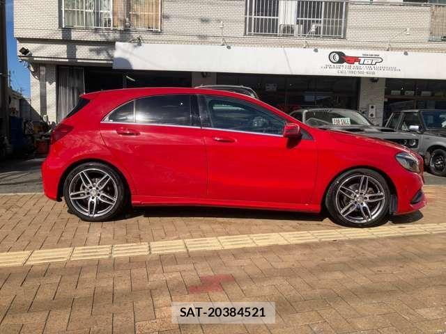 Mercedes Benz A-CLASS 2016-10 1871576-5