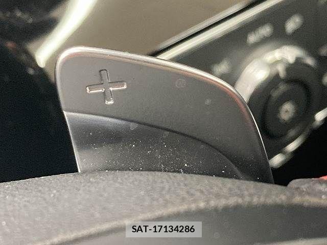 Mercedes Benz A-CLASS 2018-12 2082411-9