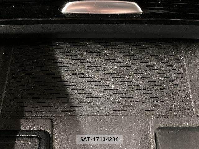 Mercedes Benz A-CLASS 2018-12 2082411-11