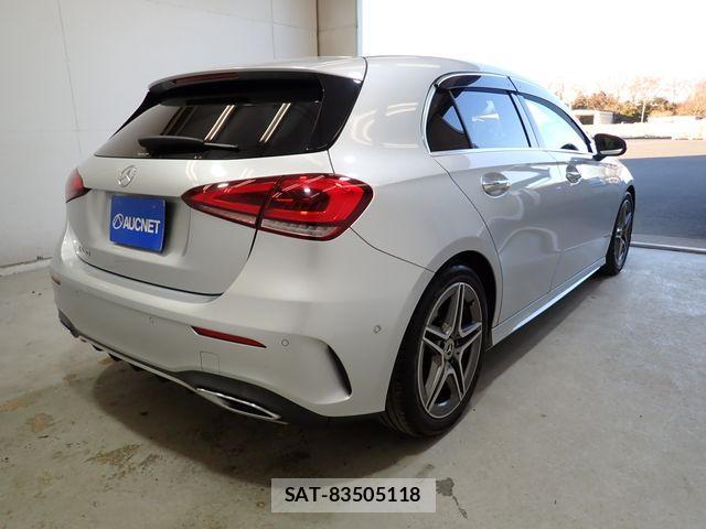 Mercedes Benz A-CLASS 2018-12 2211261-7