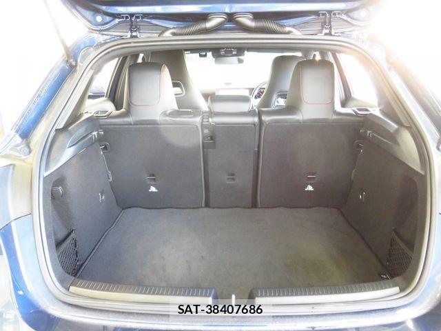 Mercedes Benz A-CLASS 2020-10 2350672-21