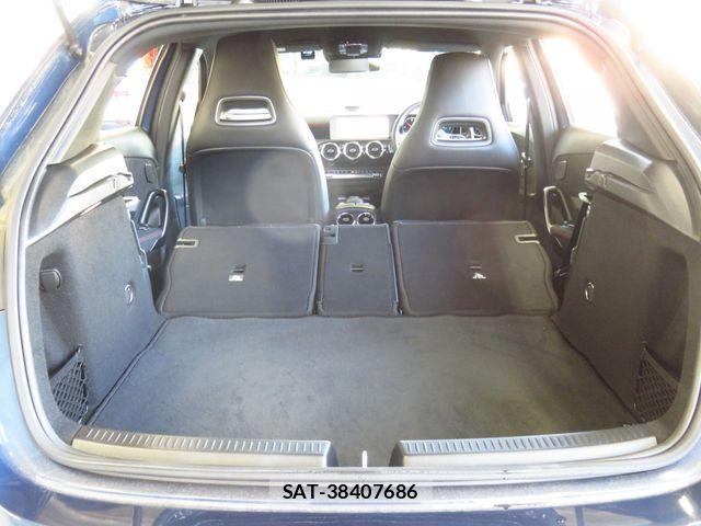 Mercedes Benz A-CLASS 2020-10 2350672-23