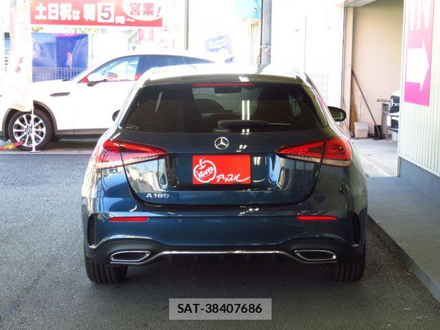 Mercedes Benz A-CLASS 2020-10 2350672-27