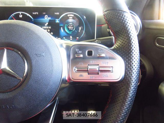 Mercedes Benz A-CLASS 2020-10 2350672-7