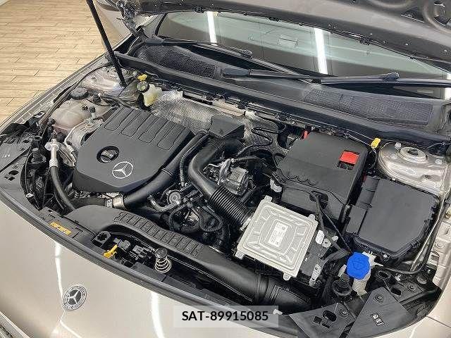 Mercedes Benz A-CLASS 2018-12 3414578-17