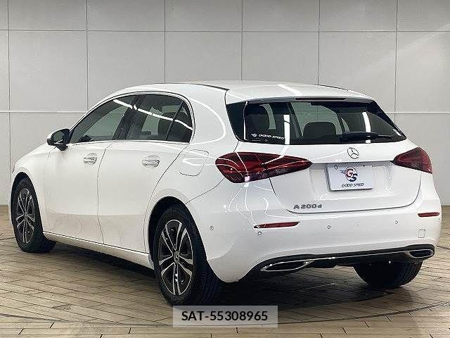 Mercedes Benz A-CLASS 2024-07 3907443-16