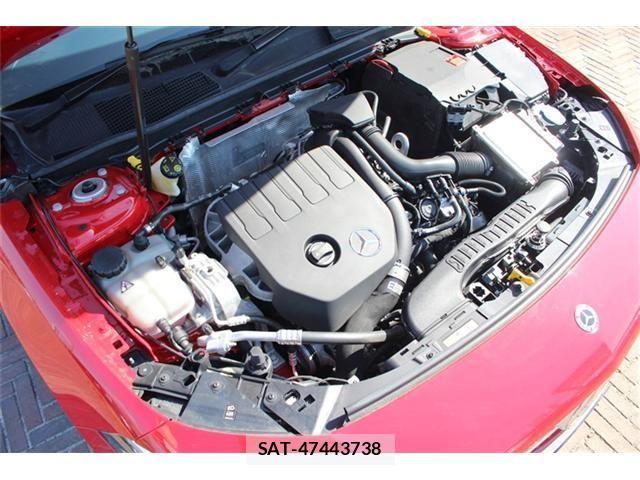 Mercedes Benz A-CLASS 2018-12 4755341-17