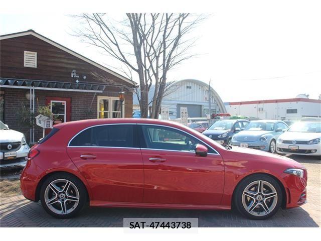 Mercedes Benz A-CLASS 2018-12 4755341-1