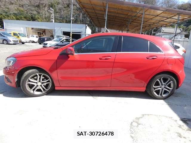 Mercedes Benz A-CLASS 2015-06 4966755-27