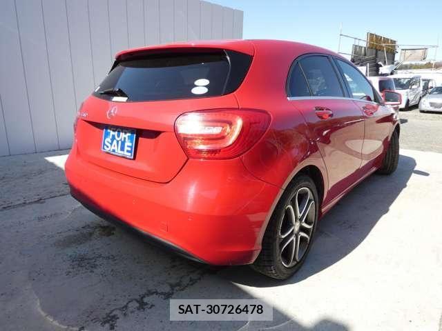Mercedes Benz A-CLASS 2015-06 4966755-7
