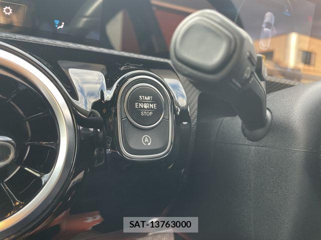 Mercedes Benz A-CLASS 2019-01 4966720-10