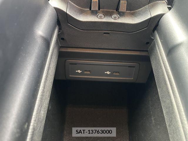Mercedes Benz A-CLASS 2019-01 4966720-19