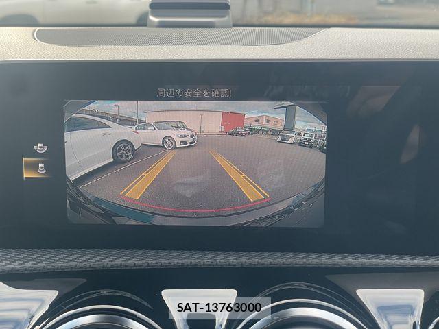 Mercedes Benz A-CLASS 2019-01 4966720-21