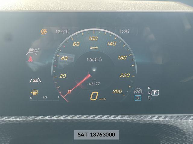 Mercedes Benz A-CLASS 2019-01 4966720-24