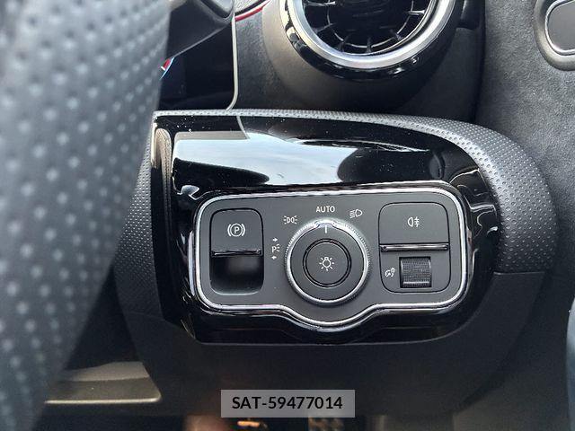 Mercedes Benz A-CLASS 2019-07 5871638-27