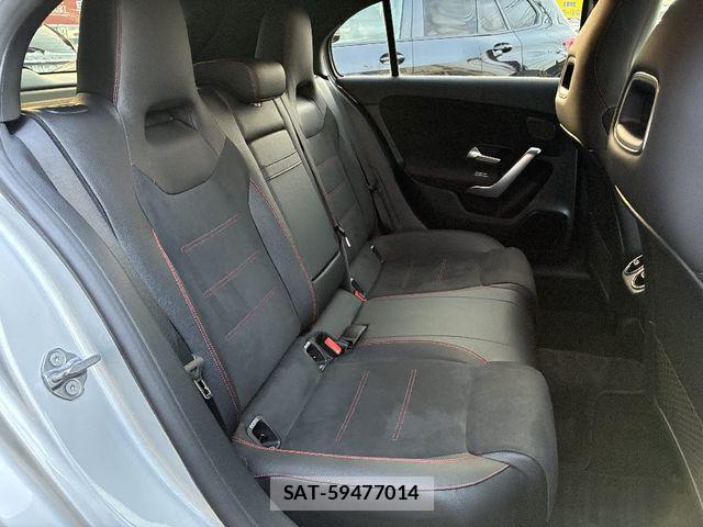 Mercedes Benz A-CLASS 2019-07 5871638-4