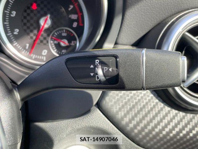 Mercedes Benz A-CLASS 2016-04 5871649-11