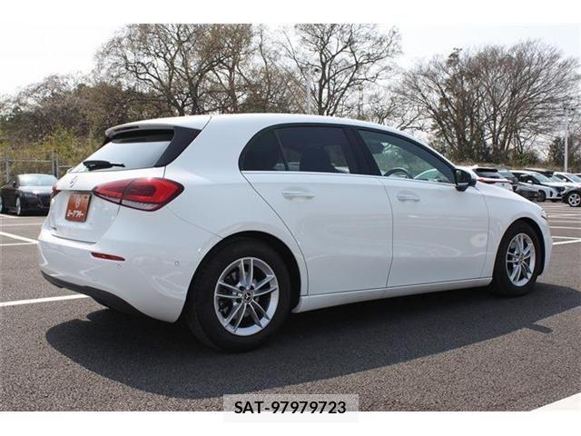 Mercedes Benz A-CLASS 2019-05 5871648-17