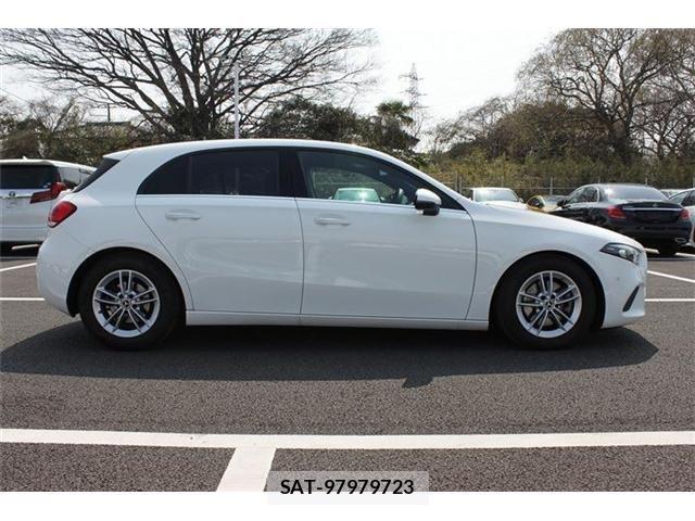 Mercedes Benz A-CLASS 2019-05 5871648-18